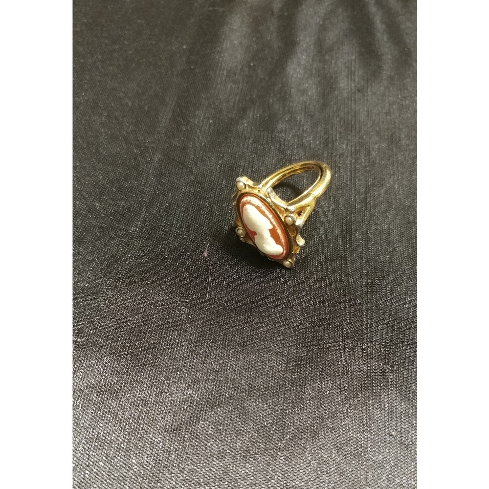 Avon Ring! - Picture 2 of 6